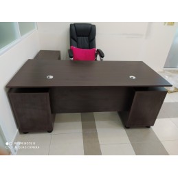 Bàn lãnh đạo BLD33